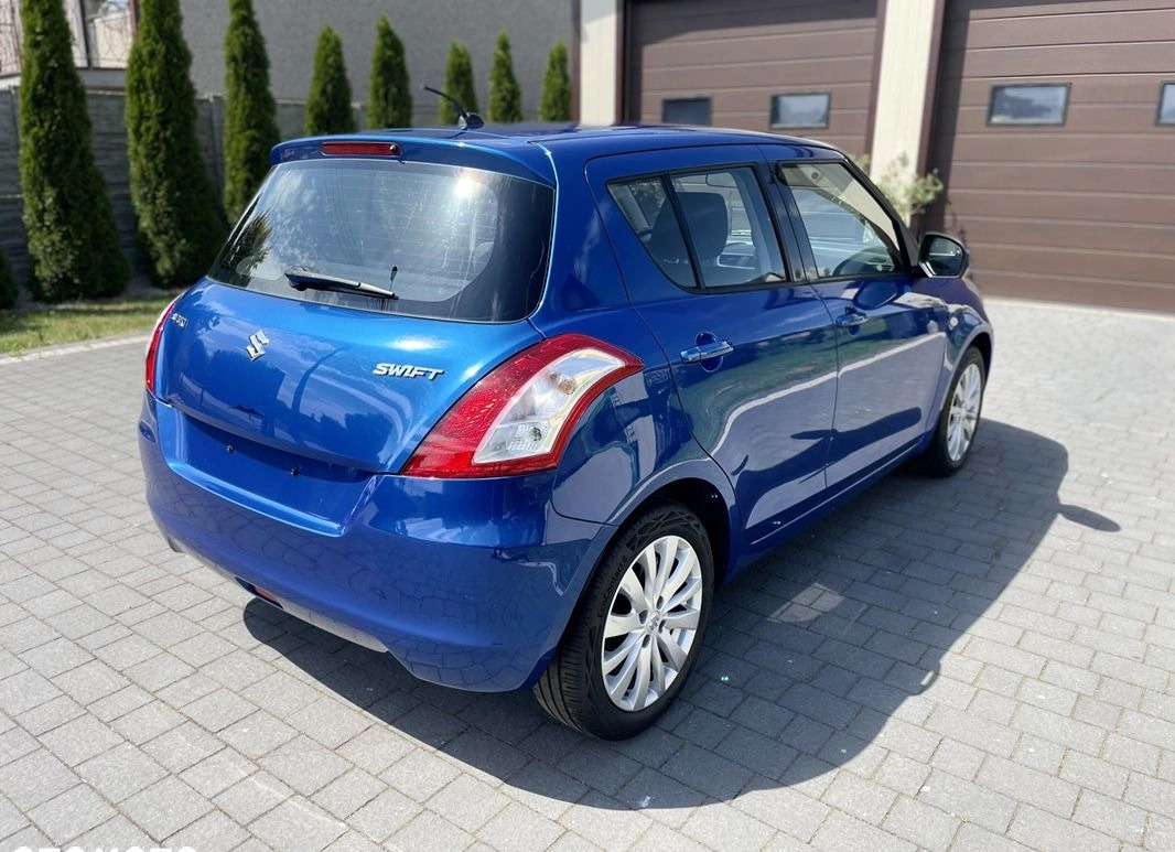 Suzuki Swift cena 21900 przebieg: 168075, rok produkcji 2011 z Sochaczew małe 781